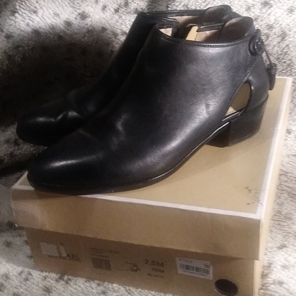 Michael kors booties
